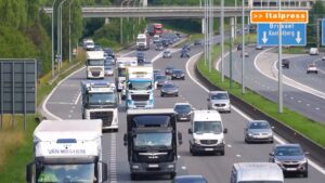 Auto elettriche, l’Europa esporta più di quanto importa
