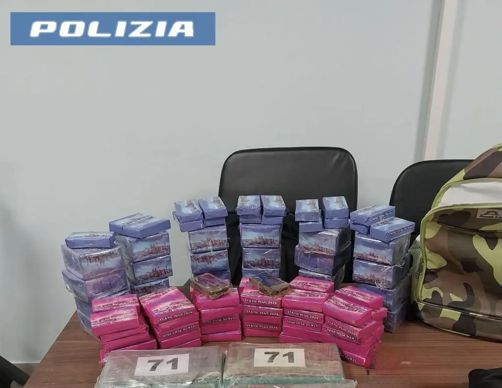 Sequestrati 28 Kg tra hashish e cocaina a Ostia, arrestato trentanovenne