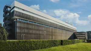 Engineering completa la cessione di Alfahealth ad Accenture