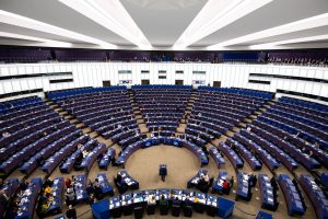 Ue, il Parlamento Europeo fissa le priorità per il bilancio 2027