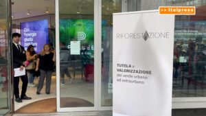 La natura al centro dello sviluppo urbano, a Milano chiude “RiforestAzione”