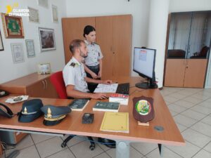 Latina – Sequestrati oltre 4,6 milioni di sigarette elettroniche contraffatte, illegali o non sicure: 28 denunciati