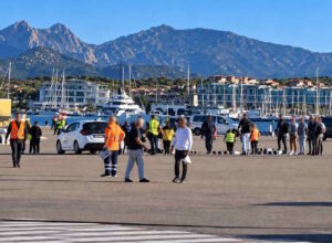 Olbia, i portelloni si alzano all’ultimo secondo: respinto l’imbarco di 30 migranti senza biglietto