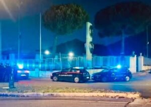 Tifoso ridotto in fin di vita a Pozzuoli, 3 minorenni tra gli 8 arrestati