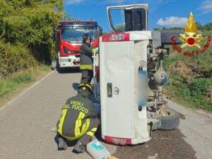 Incidente nel Ternano, auto si ribalta tra Guardea e Madonna del Porto: un ferito