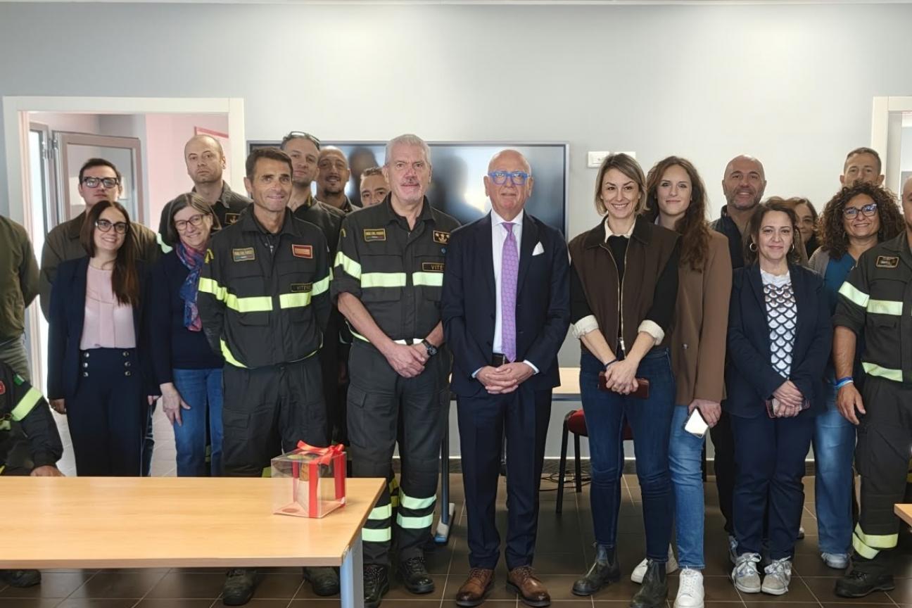 Il Direttore regionale dei Vigili del fuoco del Lazio Enrico Porrovecchio in visita al comando di Viterbo